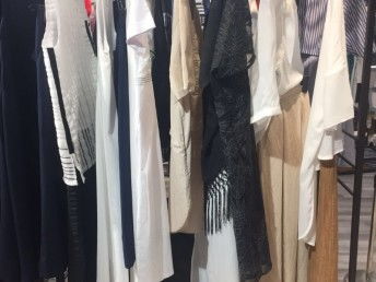 深圳品牌折扣批發 服裝、鞋帽、箱包、日用品低價走份新模式解析